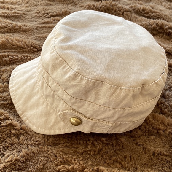 Bundle of shorts J. Crew & AnnTaylor Loft shorts & hat - Picture 15 of 16